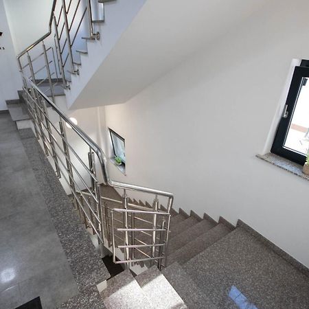 Astar Apartments - Small Radauti Ngoại thất bức ảnh