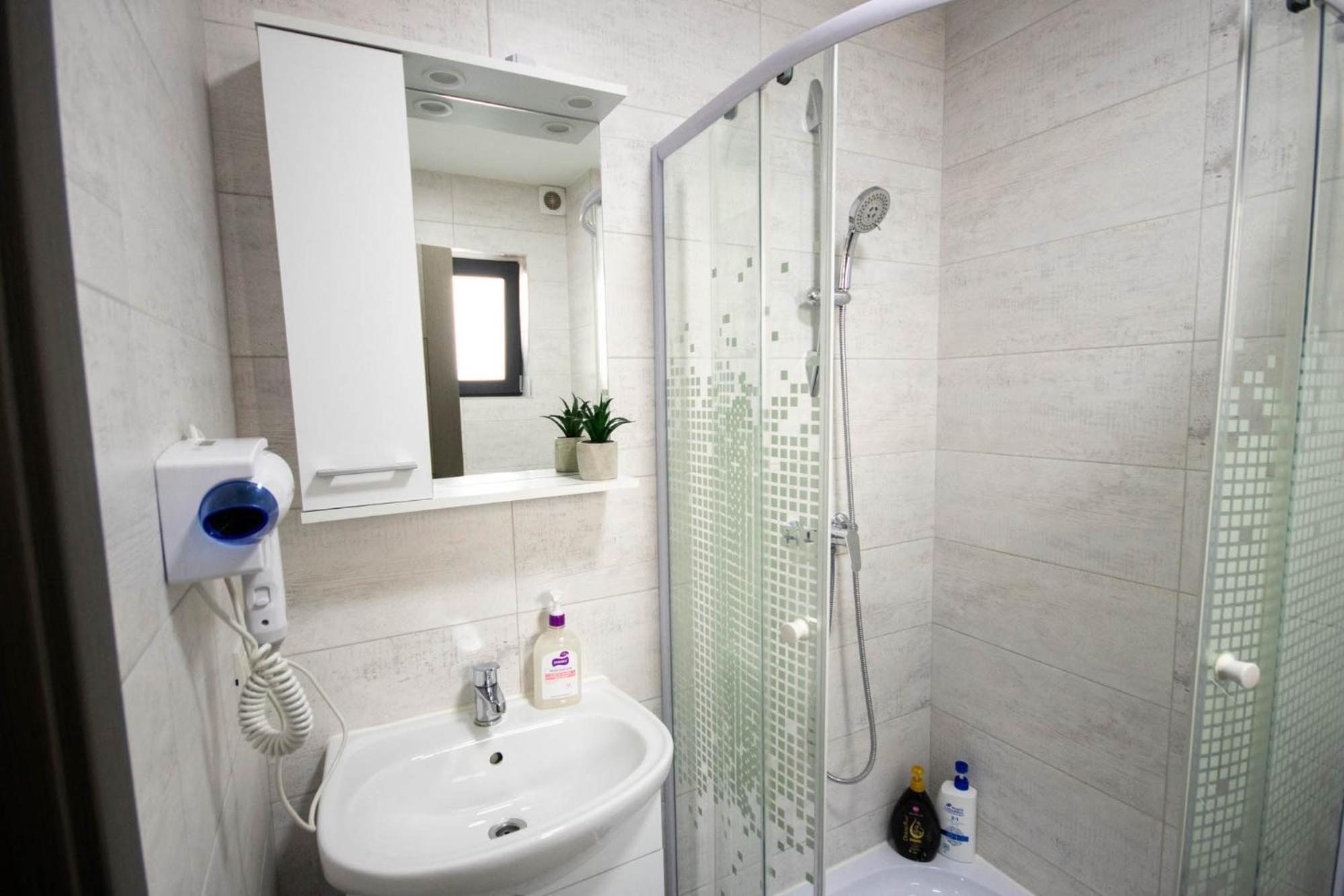 Astar Apartments - Small Radauti Ngoại thất bức ảnh